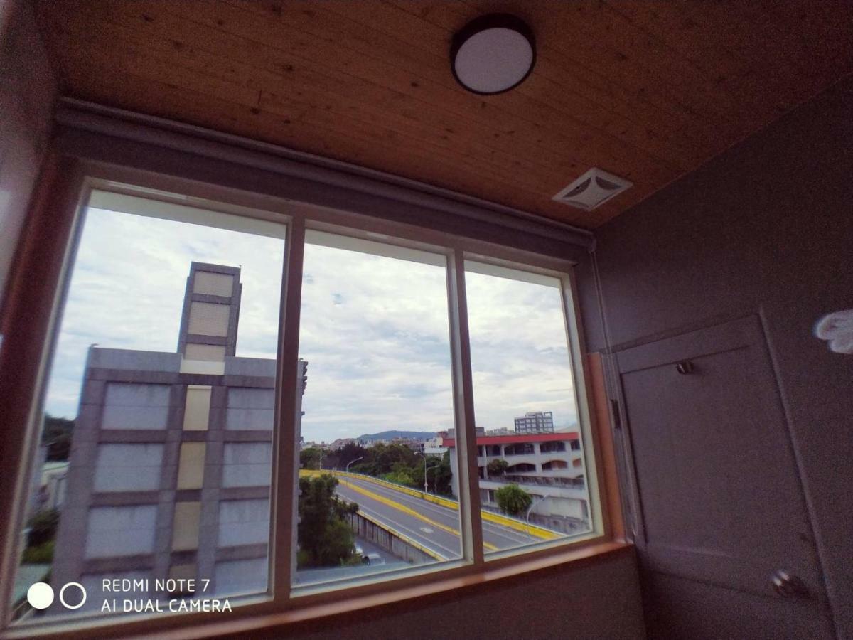 玖拾捌民宿-98Bnb Città di Hualien Esterno foto