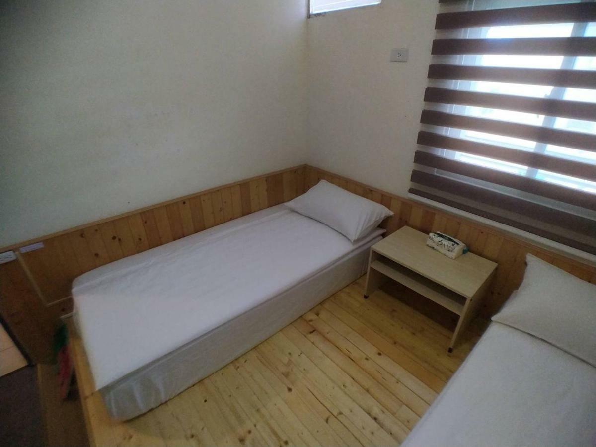 玖拾捌民宿-98Bnb Città di Hualien Esterno foto